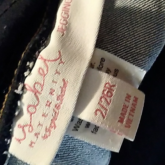 SPRING SALE** NWOT Maternity jeans - Picture 5 of 5